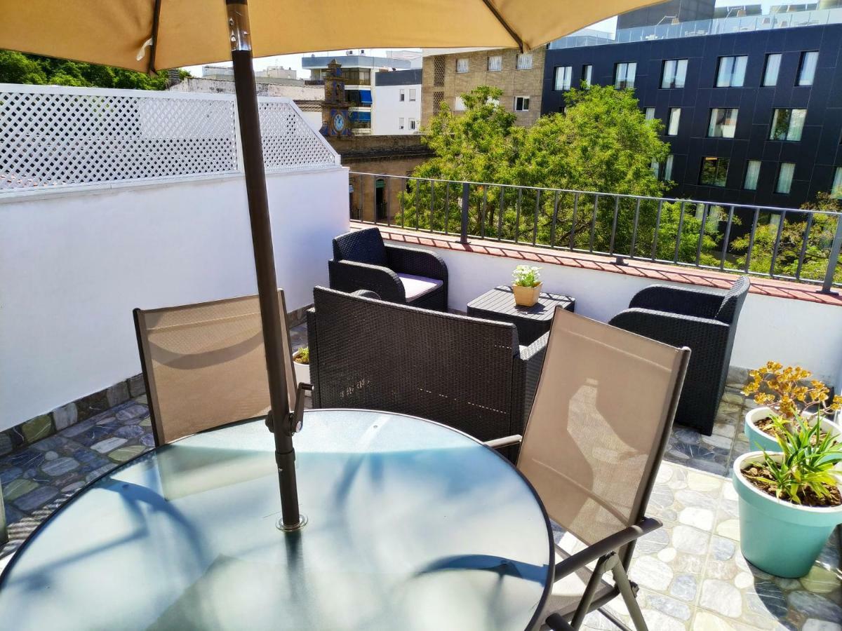 Charming Terrace - Sunny Chill Out Terrace Apartment Sevilla Bagian luar foto