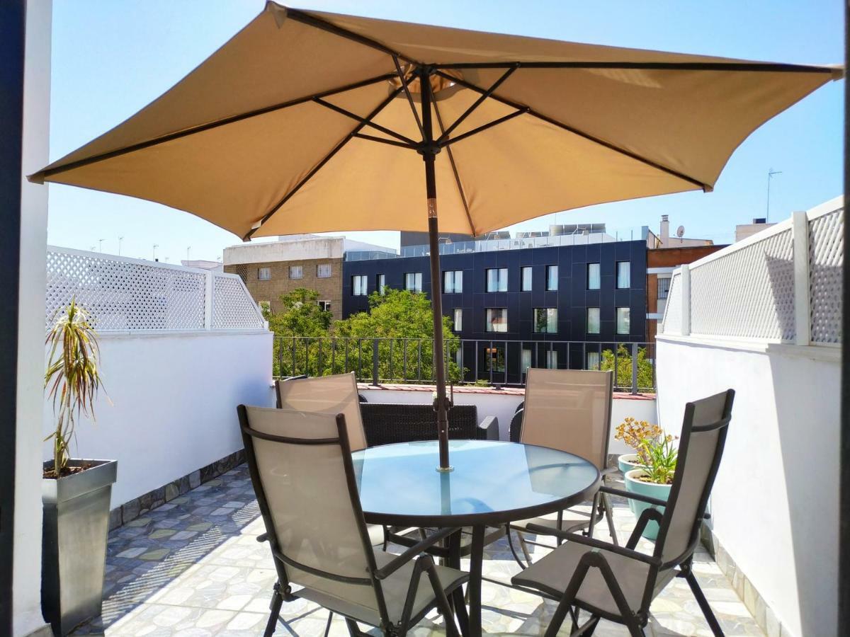 Charming Terrace - Sunny Chill Out Terrace Apartment Sevilla Bagian luar foto